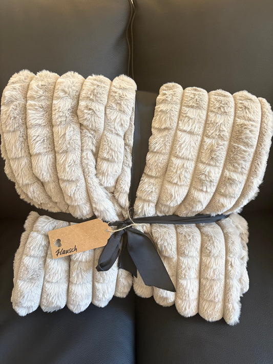 Decke "Flausch" 150x200 cm Beige