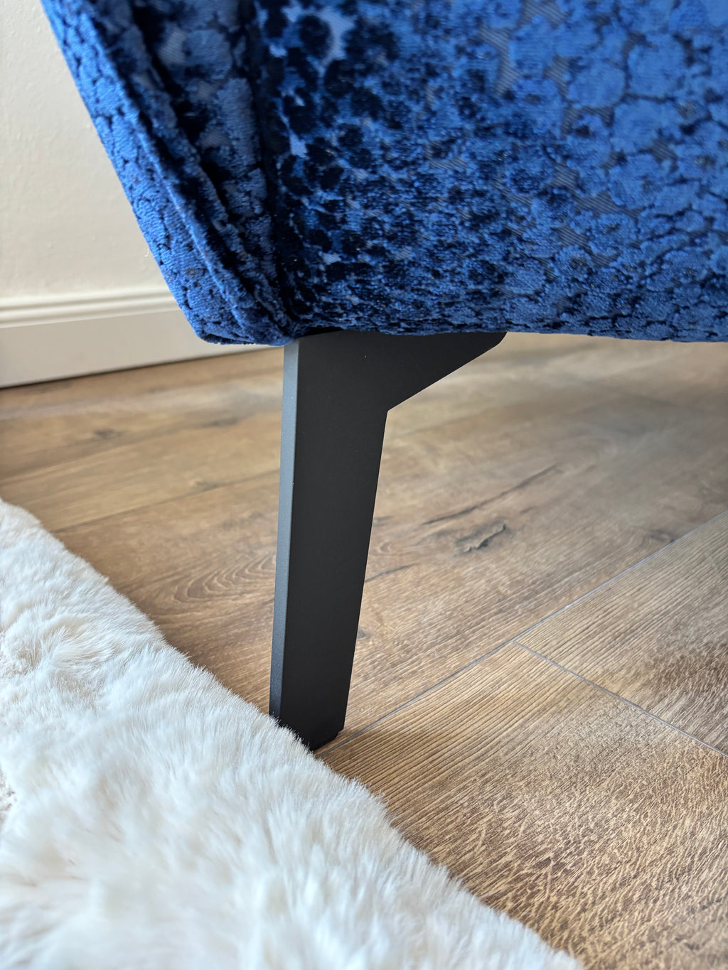 Sessel „Royal Leo“ – Samt in Leo-Optik, Made in Germany